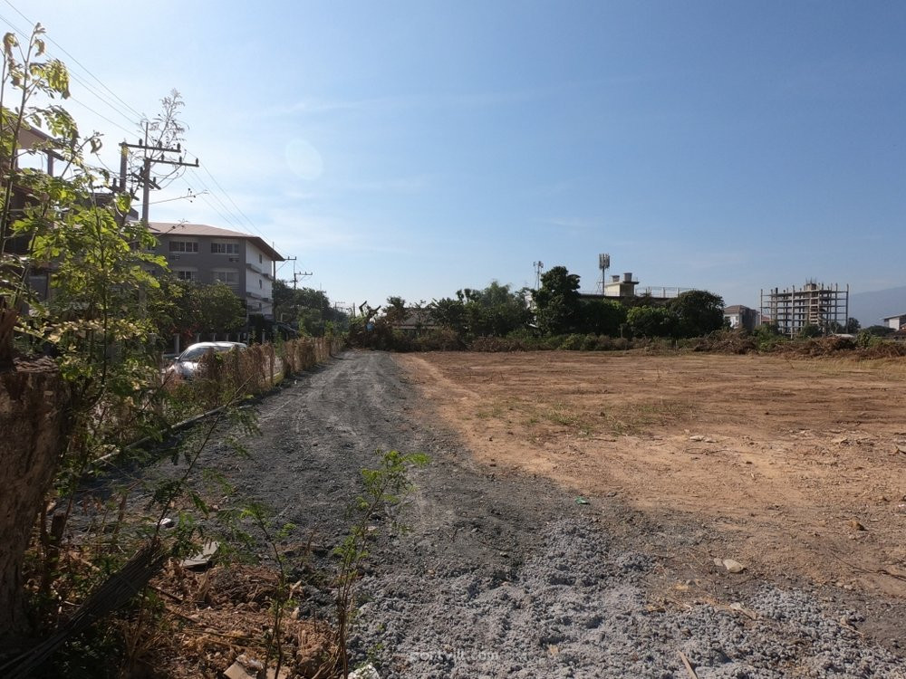 Terreno em San Sai Tailândia lote dentro dos limites da cidade 3968m²  San Sai - foto 2