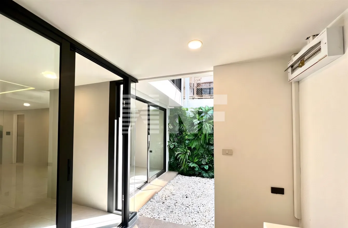 Townhouse in Thong Lo & Ekkamai Thailand area 220m² 2 floors Thong Lo & Ekkamai - foto 8