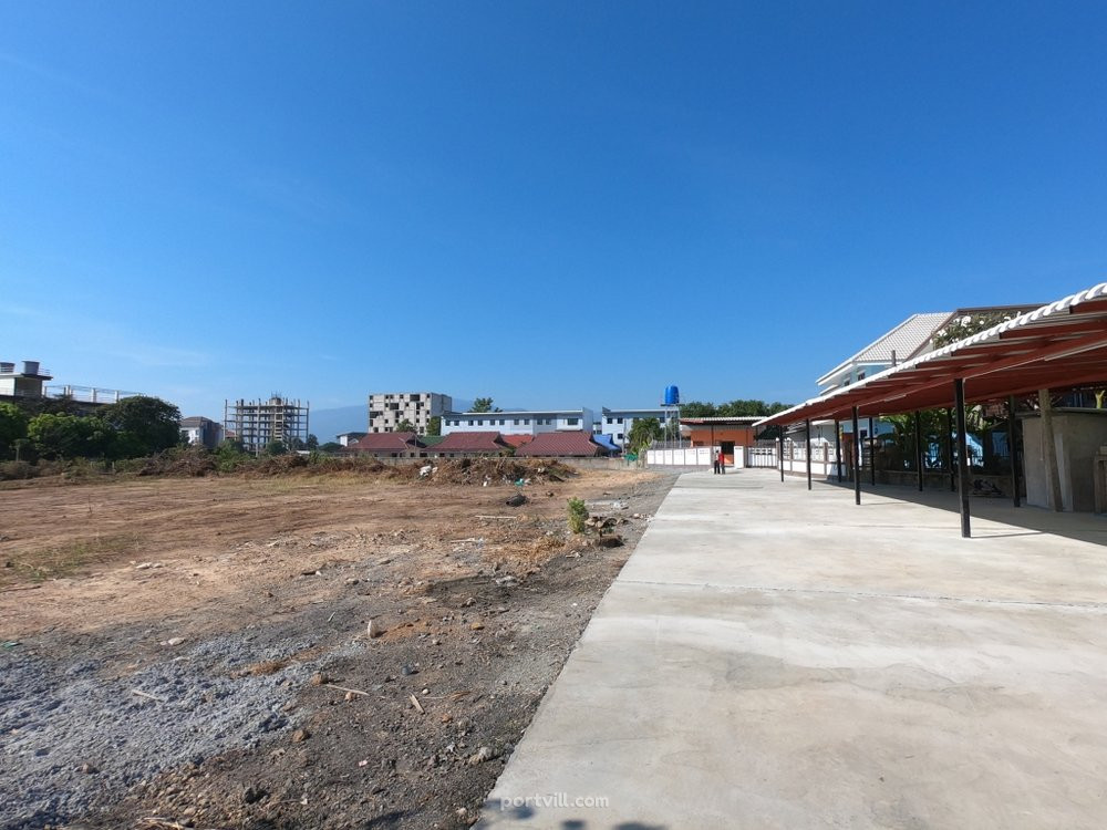Terreno em San Sai Tailândia lote dentro dos limites da cidade 3968m²  San Sai - foto 4