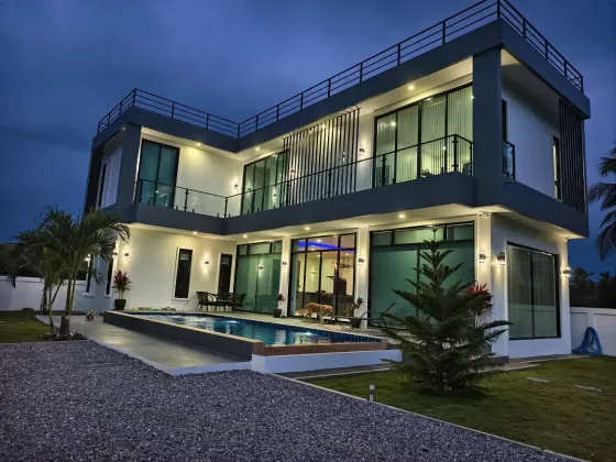Willa na sprzedaż nad morzem w Sam Roi Yot Tajlandia powierzchnia 151m² 2 piętra Sam Roi Yot