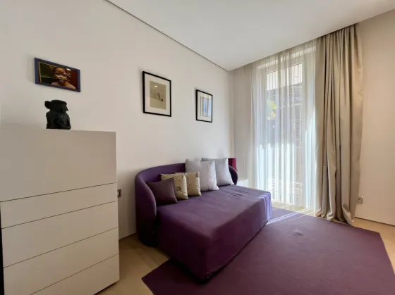 Apartament 3 camere de vânzare 2+1 la mare în Budva (oraș) Muntenegru suprafață 139m² etajul 1 în Dukley Gardens Budva (oraș)