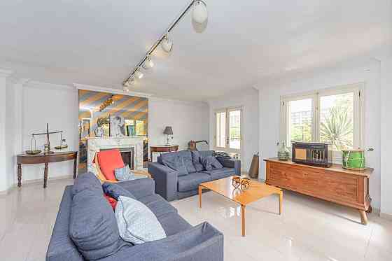 Apartment 4-room 4.5+2 by the sea in Mallorca Spain area 421m² 1 floor Mallorca