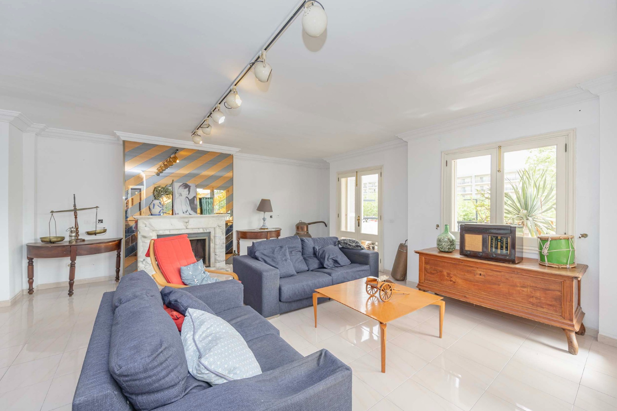 Apartment 4-room 4.5+2 by the sea in Mallorca Spain area 421m² 1 floor Mallorca - photo 1