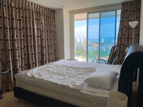 Apartment 2-room for sale 1+1 by the sea in Pratumnak Hill Thailand area 70m² 19 floor Pratumnak Hill