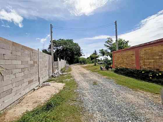 Land in Bang Lamung Thailand plot within city limits 1600m² Bang Lamung