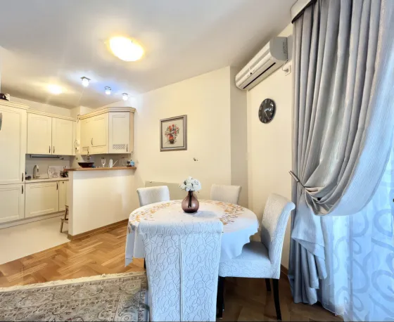 Apartament 2 camere de vânzare 1+1 la mare în Bar (oraș) Muntenegru suprafață 61m² etajul 4  Bar (oraș)