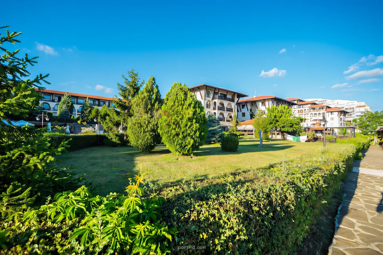 Apartment 2-room for sale 1+1 by the sea in Nesebar (Sveti Vlas) Bulgaria area 138m² 5 floor in Manastira 2 Nesebar - photo 4