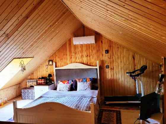Үй  тауында  Тбилисиде  (Сабуртало) Грузия ауданы 110м²  1 қабат Тбилиси