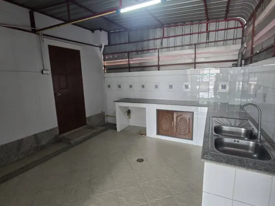 Σπίτι προς πώληση στη θάλασσα στη Χούα Χιν (Hua Hin) Ταϊλάνδη εμβαδόν 380τ.μ. 2-όροφο Χούα Χιν (Hua Hin)