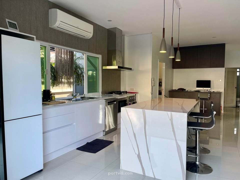 House for sale in San Kamphaeng Thailand area 330m² 2 floors San Kamphaeng - photo 6
