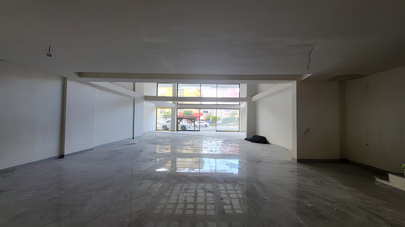Комерсиално помещение под наем на море в Алания 280м²  Алания - снимка 1