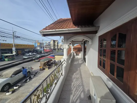 Σπίτι προς πώληση στη θάλασσα στη Χούα Χιν (Hua Hin) Ταϊλάνδη εμβαδόν 380τ.μ. 2-όροφο Χούα Χιν (Hua Hin)