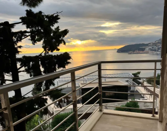 Apartament 1 camere de vânzare 1+1 la mare în Budva (oraș) Muntenegru suprafață 179m² în Dukley Budva (oraș)