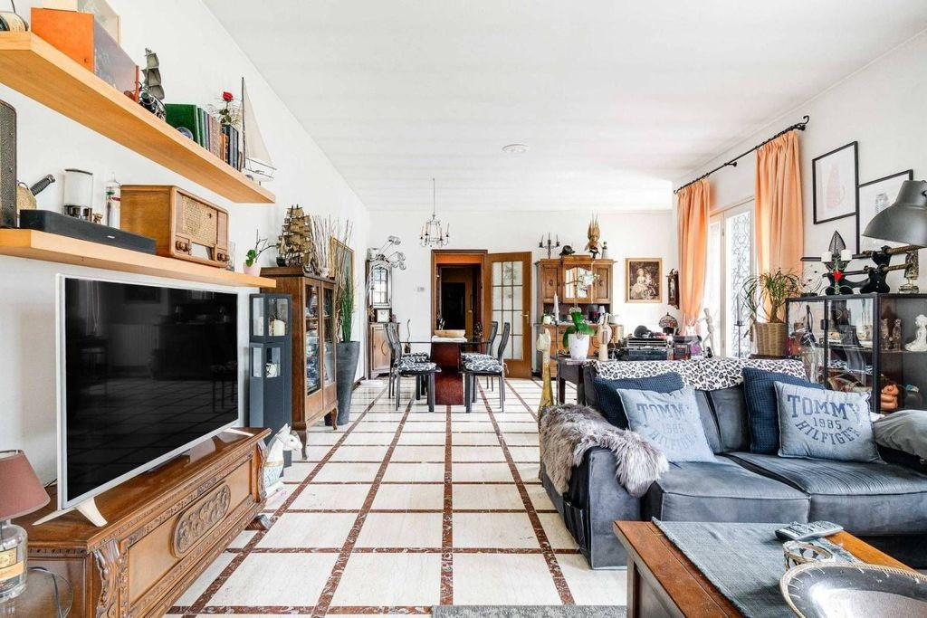 House by the lake in Como Italy area 250m² 1 floors Como - photo 10