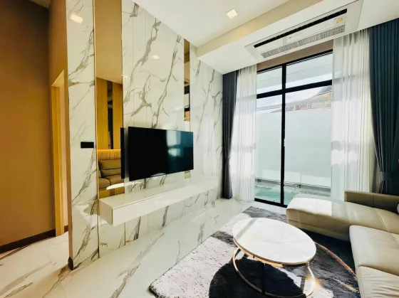 Townhouse in Pattaya Thailand area 180m² 2 floors Pattaya