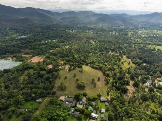 Terreno {geo.city.in} Tailândia lote dentro dos limites da cidade 31888m²  Downtown Chiang Mai