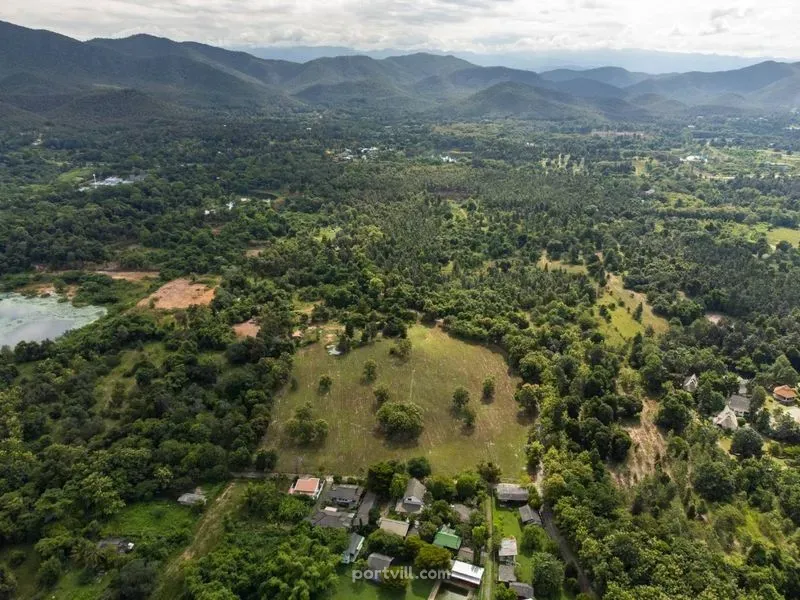 Land in Downtown Chiang Mai Thailand plot within city limits 31888m²  Downtown Chiang Mai - photo 2