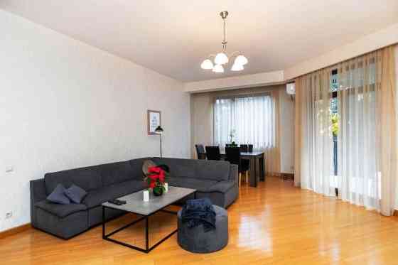 Apartment 4-room for rent 3+1 in Vake 210m² 3 floor Vake