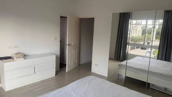 Townhouse by the sea in Downtown Chonburi Thailand area 134m² 2 floors Downtown Chonburi