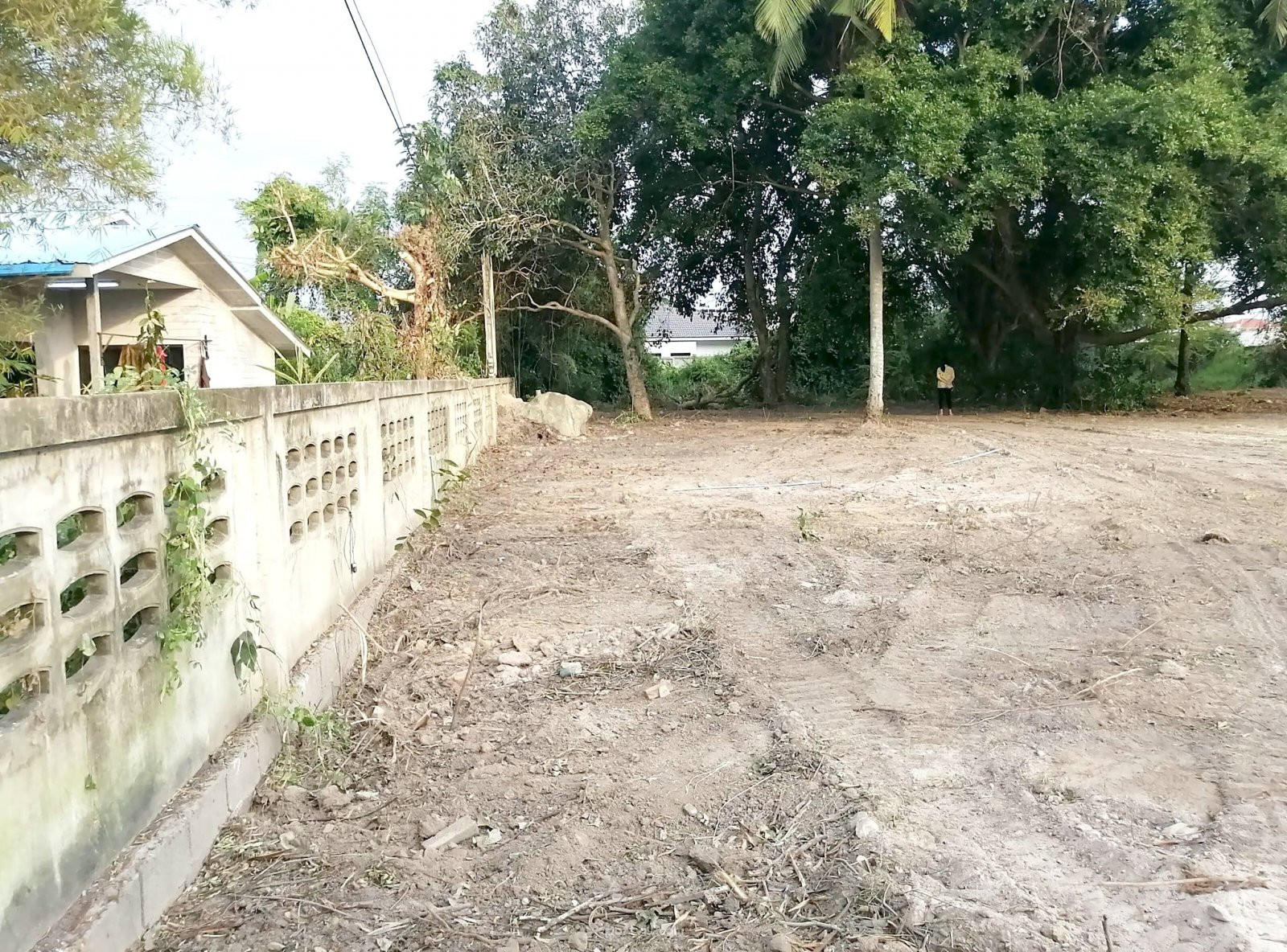 Grond in Bang Lamung Thailand perceel binnen de stadsgrenzen 3200m²  Bang Lamung - foto 1