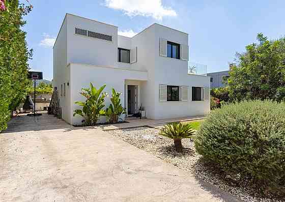 House in the mountains in Mallorca Spain area 242m² 2 floors Mallorca