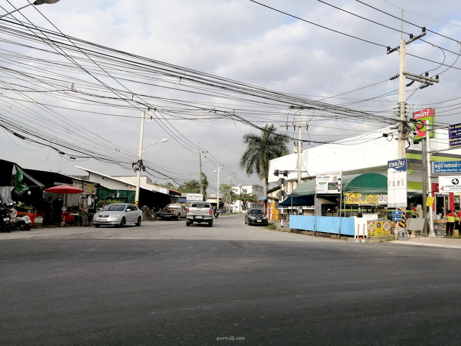 Grond in Bang Lamung Thailand perceel binnen de stadsgrenzen 3200m²  Bang Lamung - foto 7