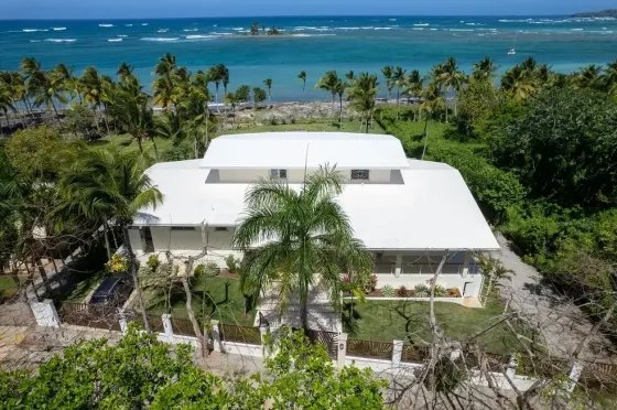 Villa by the sea in Samana Dominican Republic area 343m² 2 floors Samana