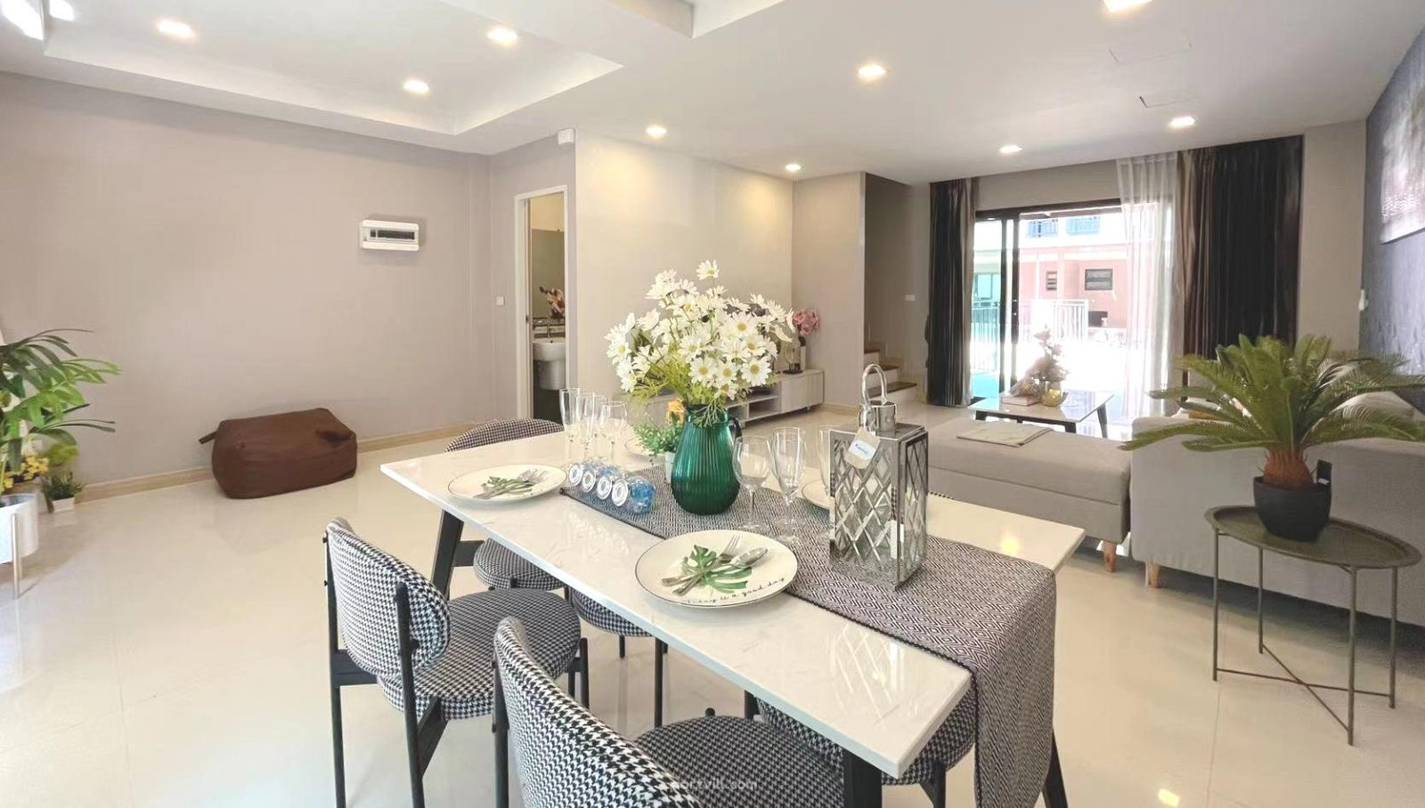 Townhouse in Jomtien Thailand area 138m² 1 floors Jomtien - photo 2