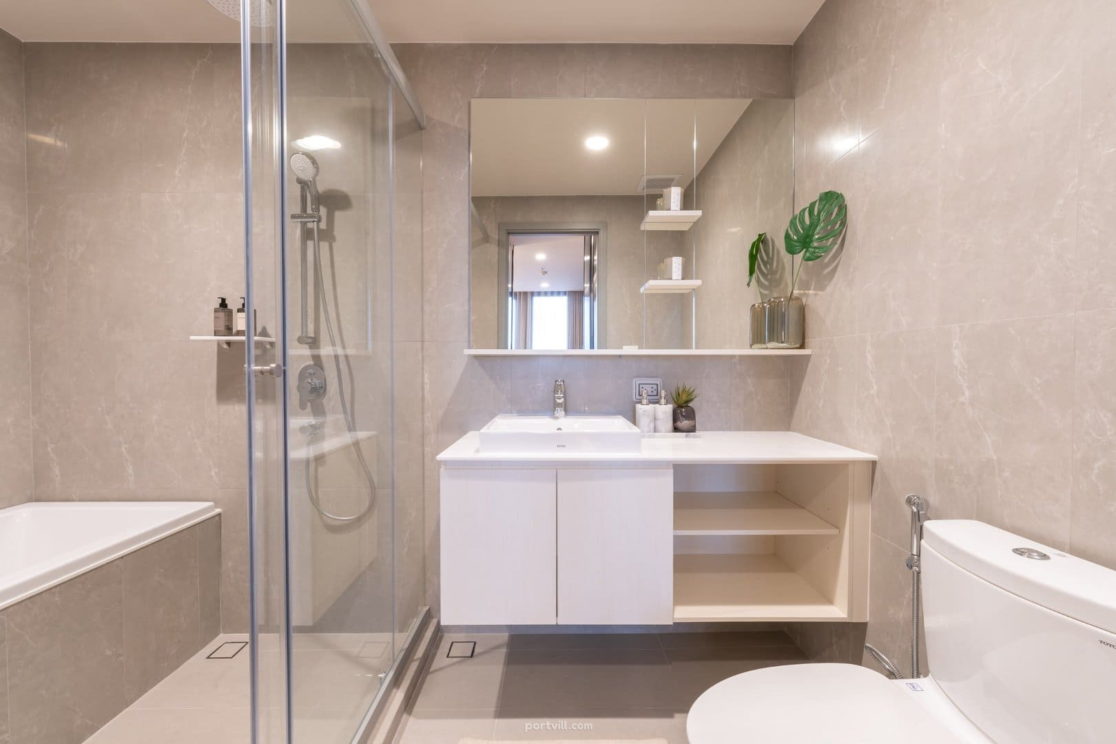 Апартамент 1-стаен 1+1 в центъра на Банкок (Downtown Bangkok) Тайланд площ 32.8 м²  в The Issara Sathorn Центърът на Банкок (Downtown Bangkok) - снимка 10