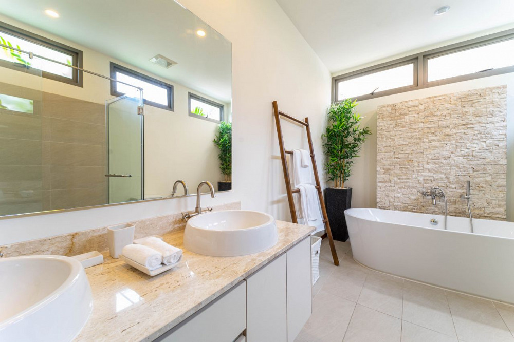 Villa aan zee in Rawai Thailand oppervlakte 265m² 2 verdiepingen Rawai - foto 17