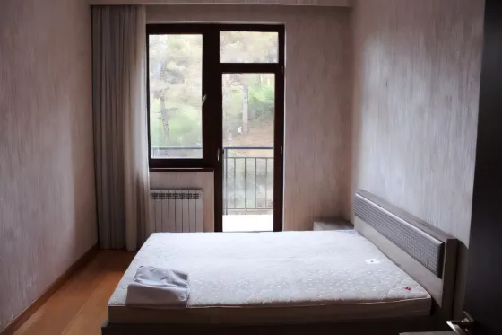 Apartamento en alquiler 4 habitaciones 3+1 en Vake Georgia 210m² 3 piso Vake