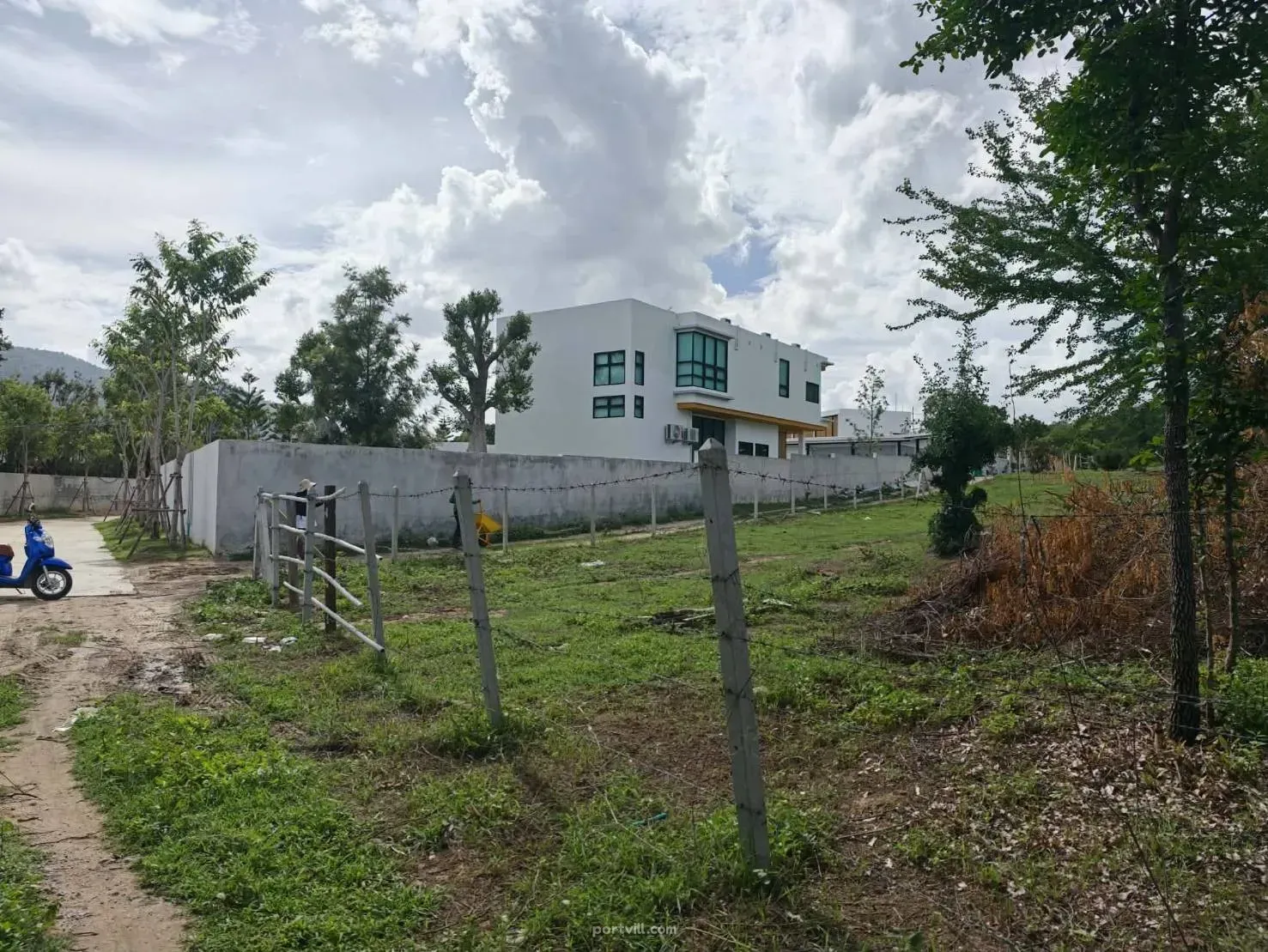 बिक्री के लिए जमीन हुआ हिन में (Hua Hin) थाईलैंड प्लॉट शहर की सीमा के भीतर 4800m² हुआ हिन (Hua Hin) - फ़ोटो 2