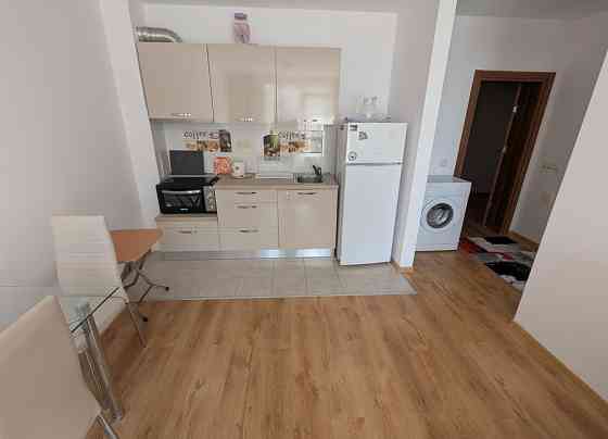 Apartment 3-room 2+1 by the sea in Byala Bulgaria area 94m² 1 floor Byala