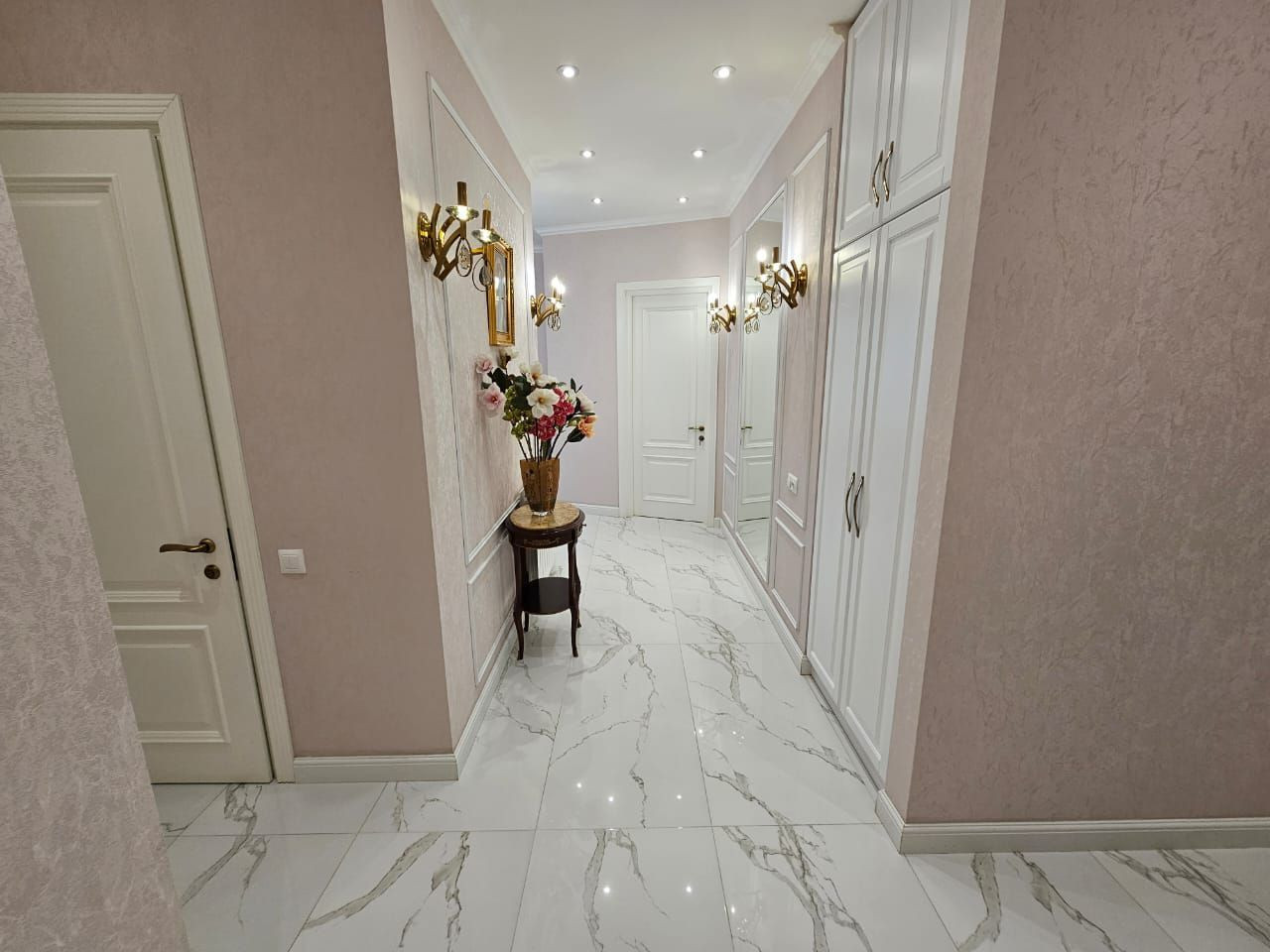 Апартамент 4-стайни 3+1 в Тбилиси (Крцаниси) Грузия площ 150м² 7 етаж Централен Тбилиси - снимка 12