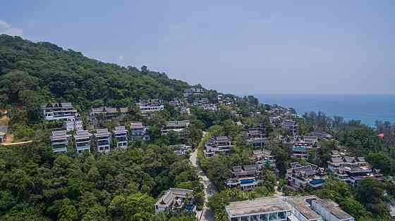 Villa in the mountains in Phuket (center) Thailand area 600m² 3 floors Central Phuket