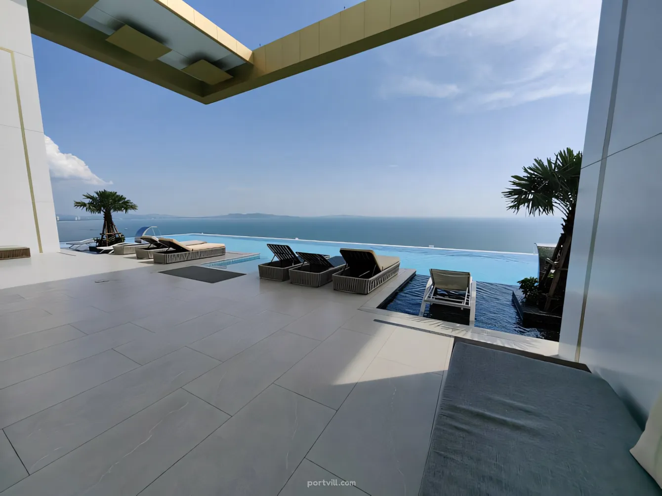 Апартамент 2-стаен 1+1 на море в Джомтиен (Jomtien) Тайланд площ 34 м²  в Copacabana Coral Reef Jomtien Джомтиен (Jomtien) - снимка 7