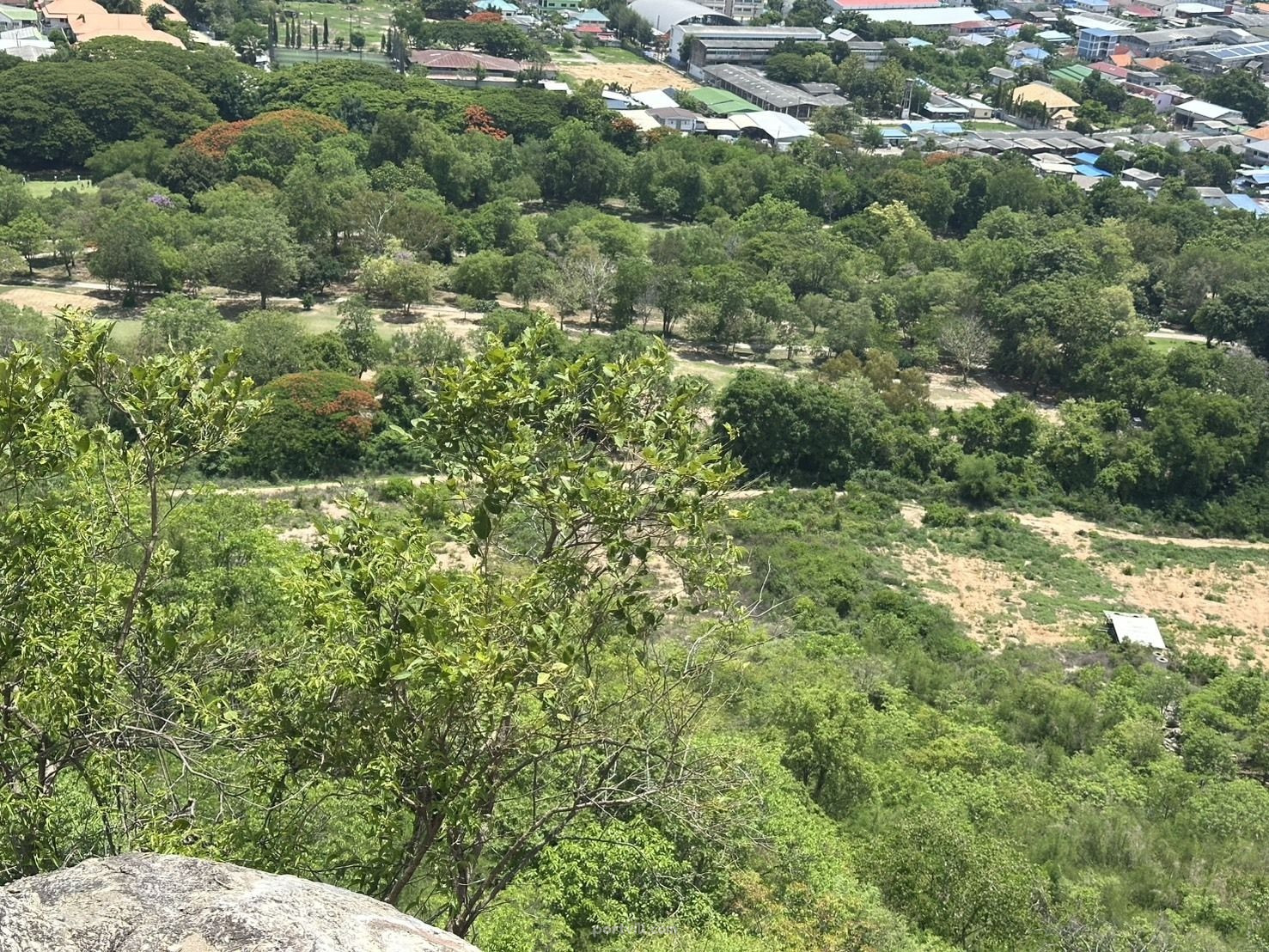 बिक्री के लिए जमीन हुआ हिन में (Hua Hin) थाईलैंड प्लॉट शहर की सीमा के भीतर 16000m² हुआ हिन (Hua Hin) - फ़ोटो 2